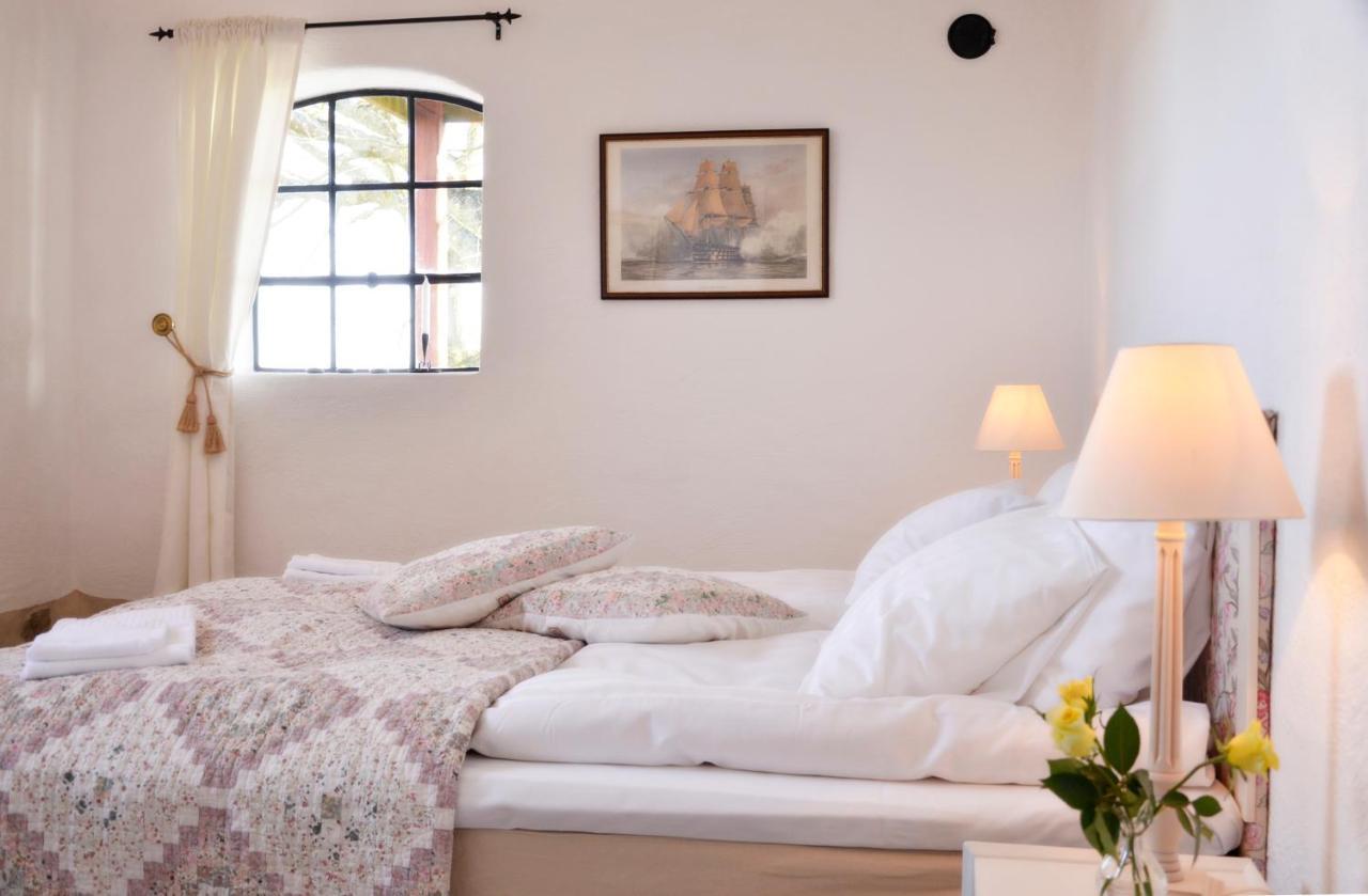 Bed and Breakfast Torsborgs Gard à Simrishamn Extérieur photo