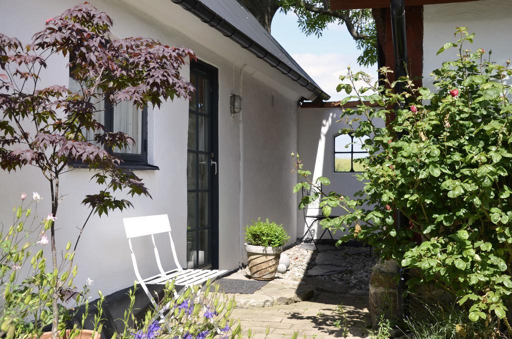 Bed and Breakfast Torsborgs Gard à Simrishamn Extérieur photo